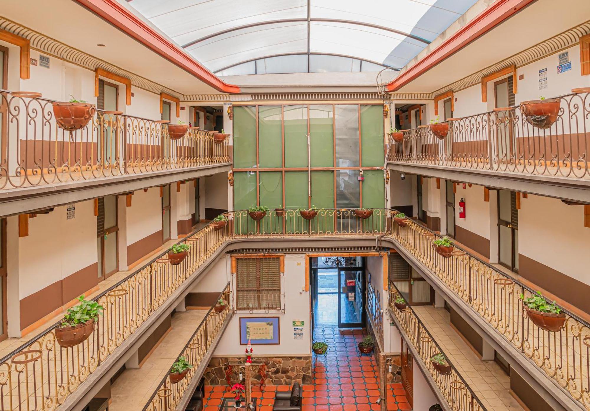 Hotel Zapotlan Ciudad Guzman Eksteriør bilde