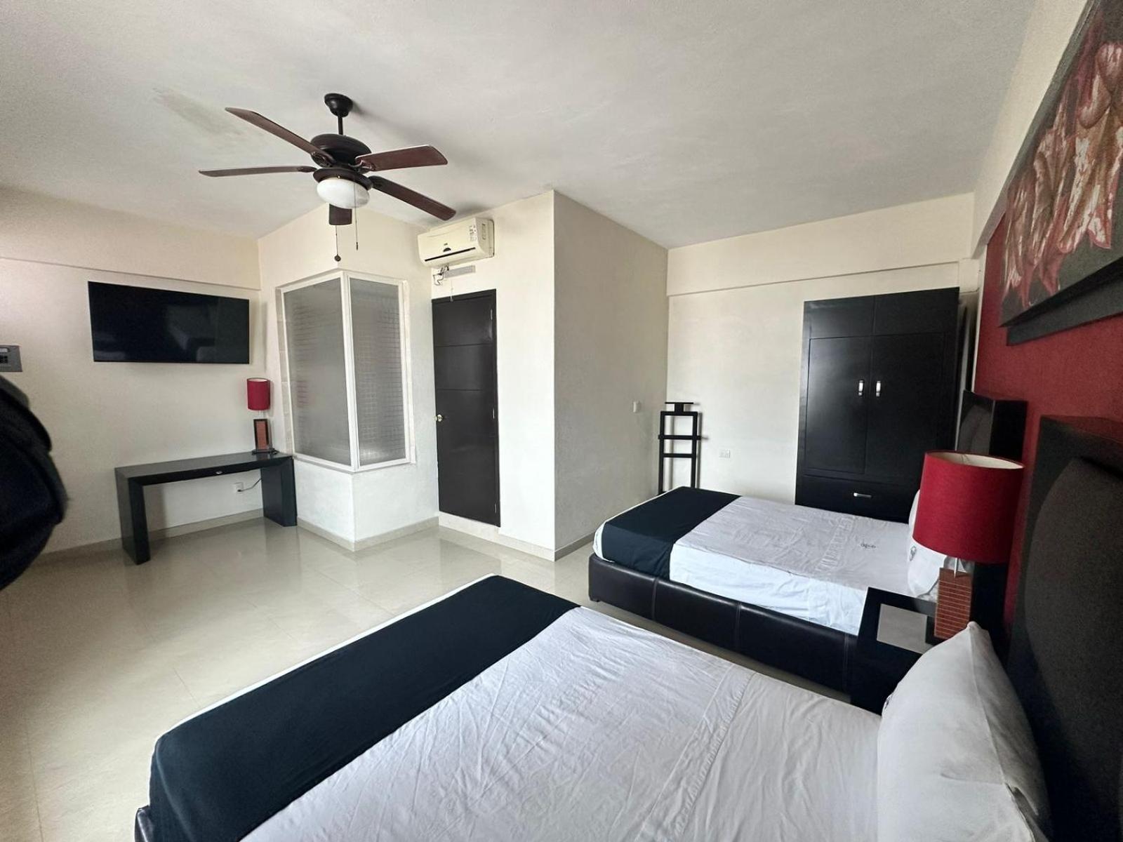 Hotel Zapotlan Ciudad Guzman Eksteriør bilde