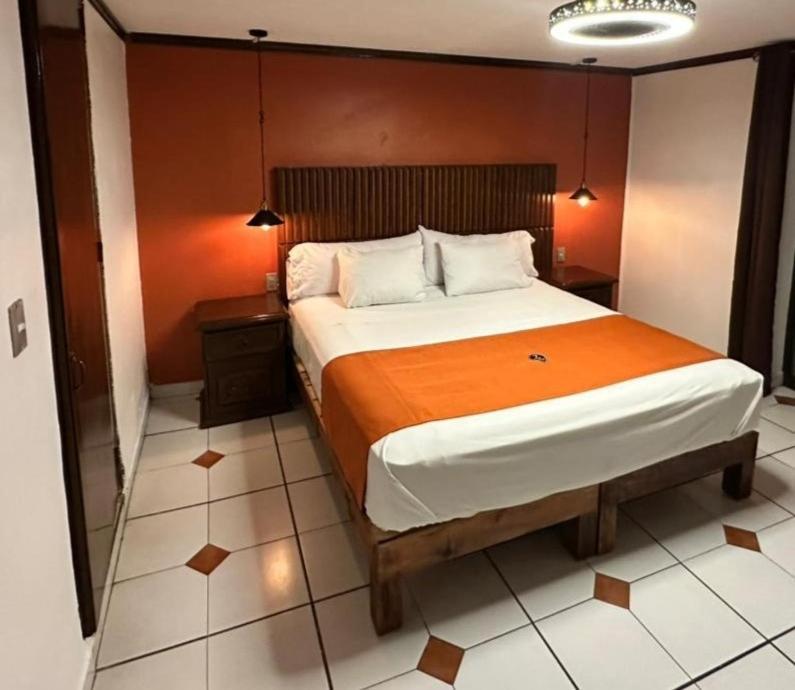 Hotel Zapotlan Ciudad Guzman Eksteriør bilde